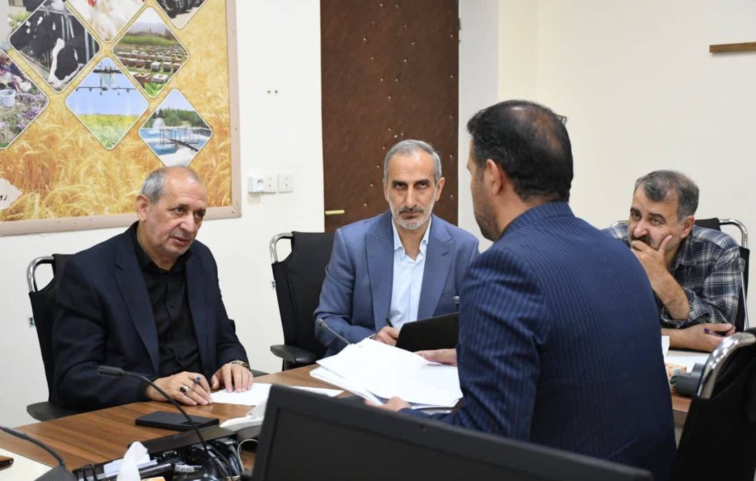 رسیدگی به مشکلات ۱۲ نفر ازمراجعان کشاورزی در دیدارمردمی رئیس سازمان جهادکشاورزی آذربایجان شرقی