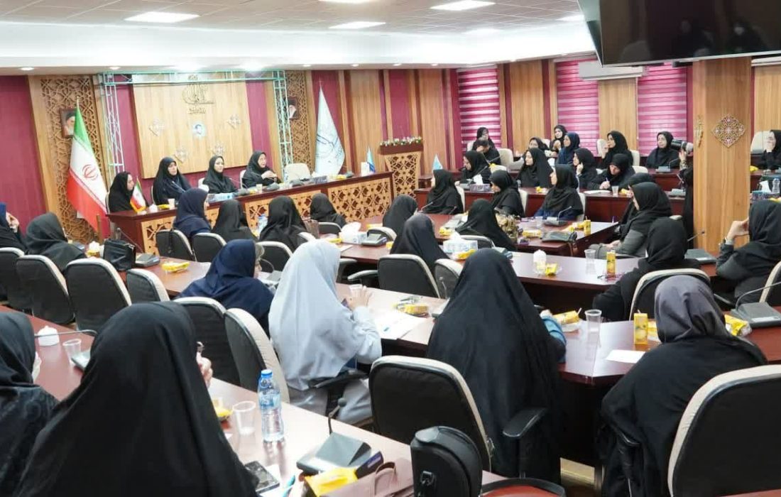 نشست توانمندسازی زنان، بازسازی اجتماعی در فضای پساجنگ در دانشگاه تبریز