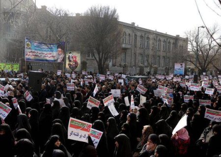 مردم تبریز هشتم دی آخرین میخ را بر تابوت فتنه کوبیدند