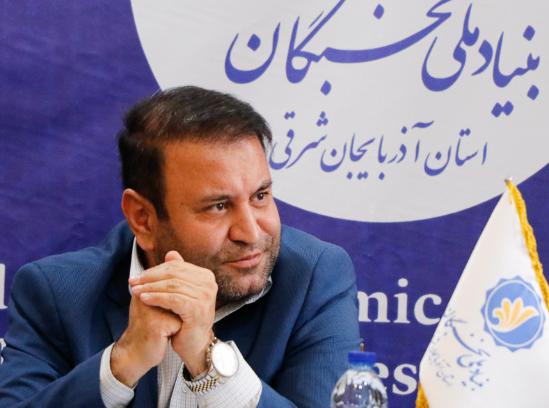 اهمیت تکریم نخبگان زنده در تقویت سرمایه اجتماعی