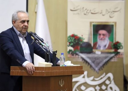 خدمات‌رسانی به مردم و مسافران نوروزی بدون وقفه ادامه یابد