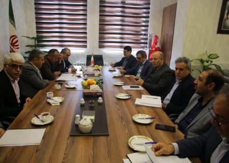 برگزاری جلسه بررسی مسائل آب و فاضلاب شهرستان هریس با حضور فرماندار