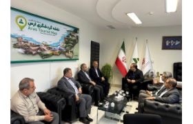 توسعه همکاری‌های جهاددانشگاهی و منطقه آزاد ارس در حوزه گردشگری، افکارسنجی و آموزش‌های تخصصی