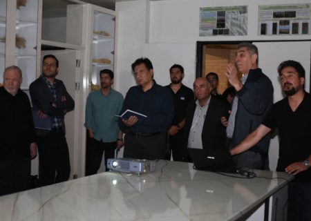 بازدید معاون مرکز مدیریت طرح‌های کلان و پیشران معاونت علمی ریاست جمهوری از مرکز نوآوری گندم کشور در دانشگاه تبریز