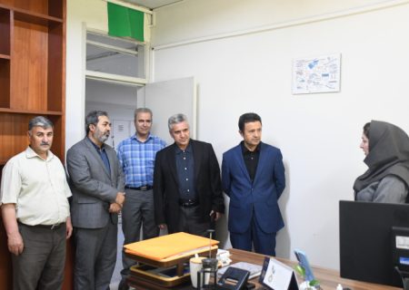 بازدید رئیس دانشگاه تبریز از مرکز فناوری اطلاعات و خدمات رایانه‌ای دانشگاه