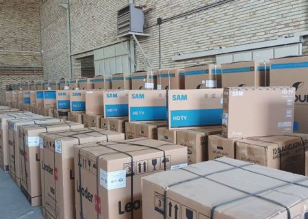 توزیع ۴۰۰ بسته لوازم ضروری منزل میان خانواده‌های تحت حمایت کمیته امداد آذربایجان شرقی