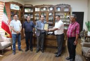 در نشستی صمیمانه با اعضای هیئت‌مدیره انجمن صنفی انجام شد؛ تقدیر اعضای انجمن صنفی پیرادامپزشکان آذربایجان شرقی از مدیرکل دامپزشکی استان به پاس حل مشکلات بیمه‌ای