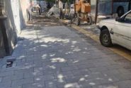 تداوم اجرای عملیات سنگفرش پیاده روها در راسته کوچه