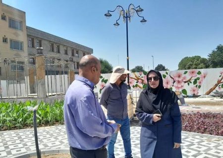 آغاز عملیات ایجاد فضای سبز و کاشت گل در بوستان دانشسرا