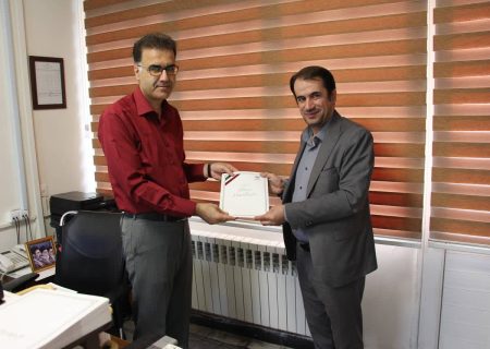 تبریک و تقدیر مدیرکل دامپزشکی از کلیه همکاران اداره کل دامپزشکی استان و ادارات دامپزشکی شهرستان ها به مناسبت روز کارمند