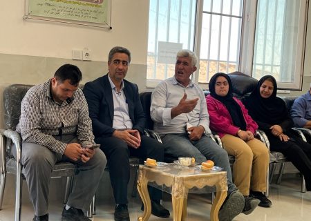دخترانی که با رنگ‌های خیالشان زندگی می‌سازند