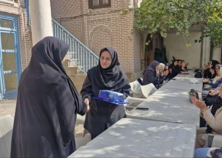 تجلیل شهرداری منطقه ۸ از پرستاران در فرهنگسرای تاریخی نیکدل