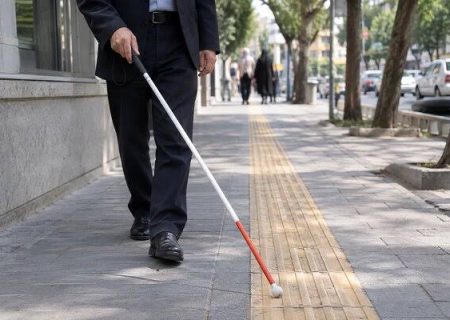 عصای سفید؛ روایت استقلال، نه محدودیت